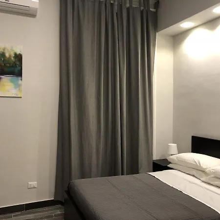 Caio Duilio Bed & Breakfast *